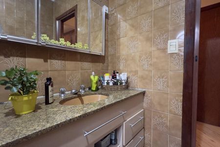 Casa à venda com 288m², 3 quartos e 4 vagas Casa à venda com 288m², 3 quartos e 4 vagasBanheiro da Suíte