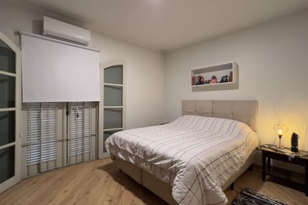 Casa à venda com 288m², 3 quartos e 4 vagas Casa à venda com 288m², 3 quartos e 4 vagasSuíte