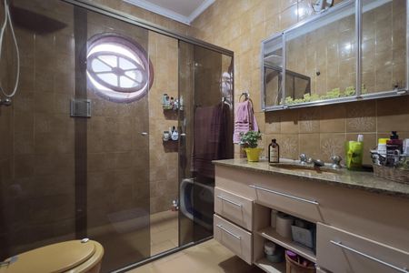 Casa à venda com 288m², 3 quartos e 4 vagas Casa à venda com 288m², 3 quartos e 4 vagasBanheiro da Suíte