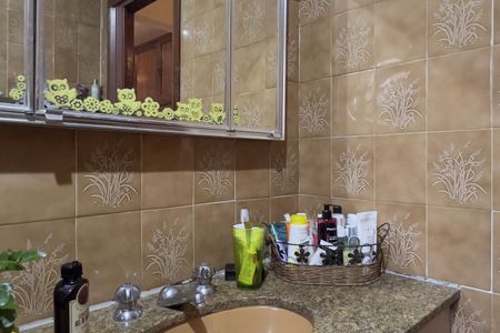 Casa à venda com 288m², 3 quartos e 4 vagas Casa à venda com 288m², 3 quartos e 4 vagasBanheiro da Suíte