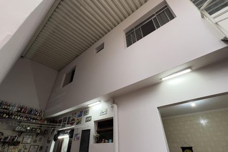 Casa à venda com 288m², 3 quartos e 4 vagas Casa à venda com 288m², 3 quartos e 4 vagasÁrea externa