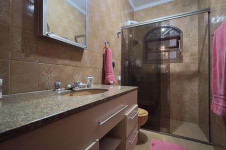 Casa à venda com 288m², 3 quartos e 4 vagas Casa à venda com 288m², 3 quartos e 4 vagasBanheiro 1