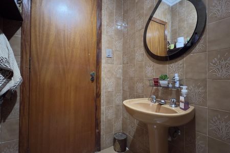 Casa à venda com 288m², 3 quartos e 4 vagas Casa à venda com 288m², 3 quartos e 4 vagasBanheiro 2