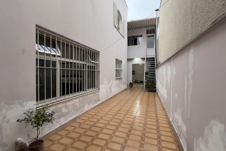 Casa à venda com 288m², 3 quartos e 4 vagas Casa à venda com 288m², 3 quartos e 4 vagasGaragem