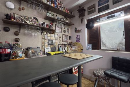 Casa à venda com 288m², 3 quartos e 4 vagas Casa à venda com 288m², 3 quartos e 4 vagasÁrea externa