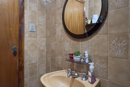 Casa à venda com 288m², 3 quartos e 4 vagas Casa à venda com 288m², 3 quartos e 4 vagasBanheiro 2