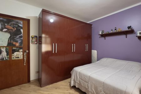 Casa à venda com 288m², 3 quartos e 4 vagas Casa à venda com 288m², 3 quartos e 4 vagasQuarto 1