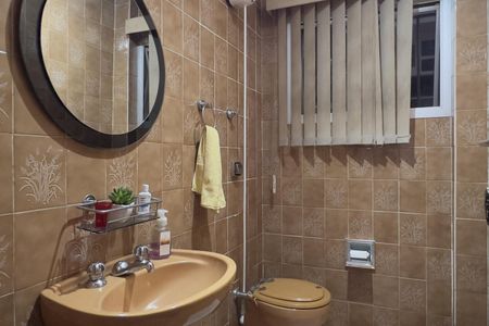 Casa à venda com 288m², 3 quartos e 4 vagas Casa à venda com 288m², 3 quartos e 4 vagasBanheiro 2