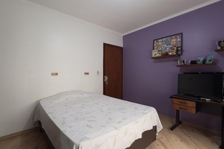 Casa à venda com 288m², 3 quartos e 4 vagas Casa à venda com 288m², 3 quartos e 4 vagasQuarto 2