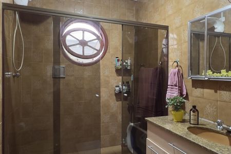 Casa à venda com 288m², 3 quartos e 4 vagas Casa à venda com 288m², 3 quartos e 4 vagasBanheiro da Suíte
