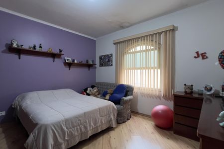 Casa à venda com 288m², 3 quartos e 4 vagas Casa à venda com 288m², 3 quartos e 4 vagasQuarto 1