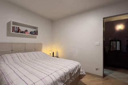 Casa à venda com 288m², 3 quartos e 4 vagas Casa à venda com 288m², 3 quartos e 4 vagasSuíte