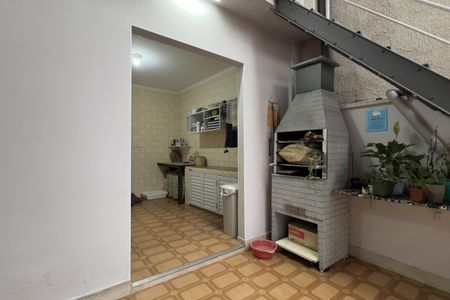 Casa à venda com 288m², 3 quartos e 4 vagas Casa à venda com 288m², 3 quartos e 4 vagasÁrea externa