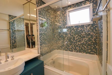 Apartamento para alugar com 207m², 3 quartos e 3 vagas Apartamento para alugar com 207m², 3 quartos e 3 vagasBanheiro da Suíte 3