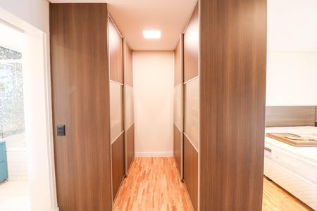 Apartamento para alugar com 207m², 3 quartos e 3 vagas Apartamento para alugar com 207m², 3 quartos e 3 vagasSuíte 3