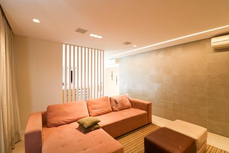 Apartamento para alugar com 207m², 3 quartos e 3 vagas Apartamento para alugar com 207m², 3 quartos e 3 vagasSala de TV
