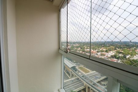 Apartamento para alugar com 207m², 3 quartos e 3 vagas Apartamento para alugar com 207m², 3 quartos e 3 vagasVaranda