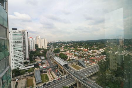 Apartamento para alugar com 207m², 3 quartos e 3 vagas Apartamento para alugar com 207m², 3 quartos e 3 vagasVaranda