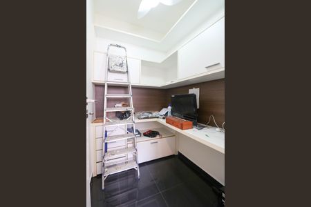 Apartamento para alugar com 207m², 3 quartos e 3 vagas Apartamento para alugar com 207m², 3 quartos e 3 vagasQuarto de Serviço