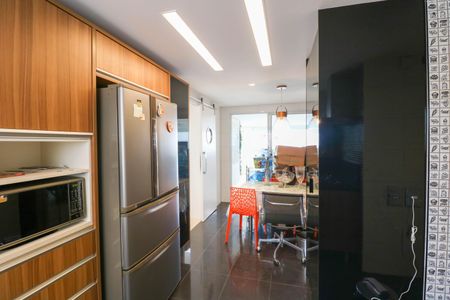 Apartamento para alugar com 207m², 3 quartos e 3 vagas Apartamento para alugar com 207m², 3 quartos e 3 vagasCozinha