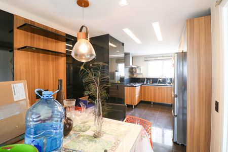 Apartamento para alugar com 207m², 3 quartos e 3 vagas Apartamento para alugar com 207m², 3 quartos e 3 vagasCozinha