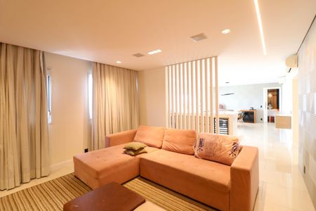 Apartamento para alugar com 207m², 3 quartos e 3 vagas Apartamento para alugar com 207m², 3 quartos e 3 vagasSala de TV