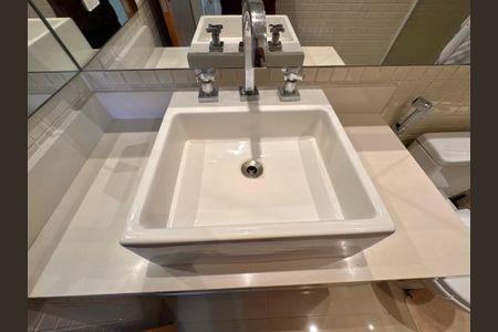Apartamento para alugar com 88m², 2 quartos e 1 vagaBanheiro Social