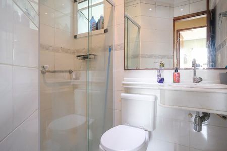 Apartamento à venda com 75m², 3 quartos e 2 vagasBanheiro social