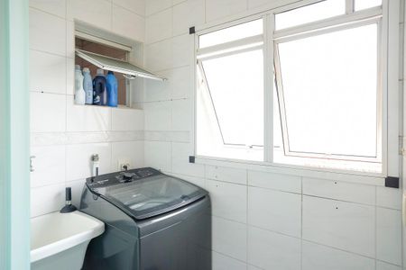 Apartamento à venda com 75m², 3 quartos e 2 vagasÁrea de serviço