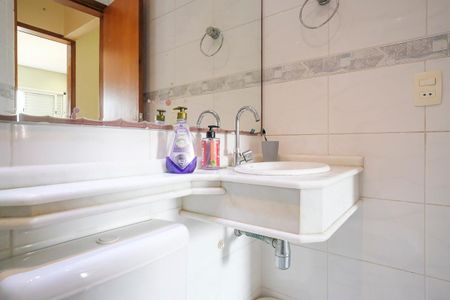 Apartamento à venda com 75m², 3 quartos e 2 vagasBanheiro social