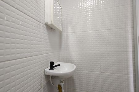 Studio para alugar com 30m², 1 quarto e sem vaga Studio para alugar com 30m², 1 quarto e sem vagaBanheiro Social
