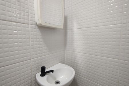 Studio para alugar com 30m², 1 quarto e sem vaga Studio para alugar com 30m², 1 quarto e sem vagaBanheiro Social