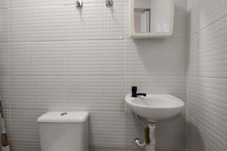 Studio para alugar com 30m², 1 quarto e sem vaga Studio para alugar com 30m², 1 quarto e sem vagaBanheiro Social