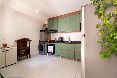 Casa à venda com 129m², 3 quartos e 2 vagasCozinha