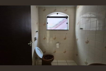 Casa para alugar com 166m², 3 quartos e 3 vagas Casa para alugar com 166m², 3 quartos e 3 vagasLavabo