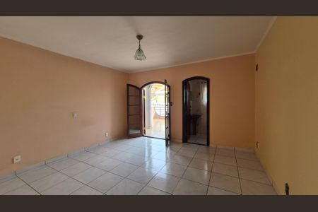 Casa para alugar com 166m², 3 quartos e 3 vagas Casa para alugar com 166m², 3 quartos e 3 vagasSuíte