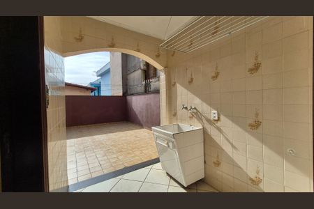 Casa para alugar com 166m², 3 quartos e 3 vagas Casa para alugar com 166m², 3 quartos e 3 vagasArea de serviço
