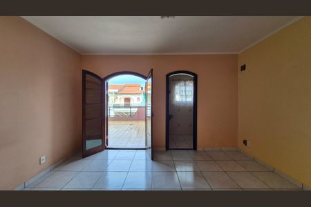 Casa para alugar com 166m², 3 quartos e 3 vagas Casa para alugar com 166m², 3 quartos e 3 vagasSuíte
