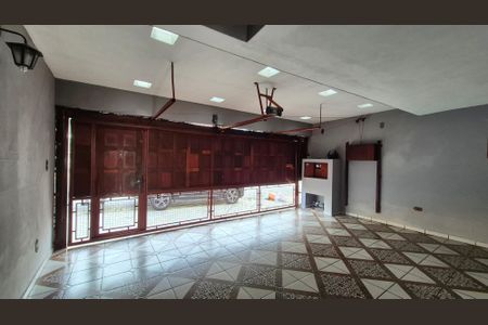 Casa para alugar com 166m², 3 quartos e 3 vagas Casa para alugar com 166m², 3 quartos e 3 vagasGaragem