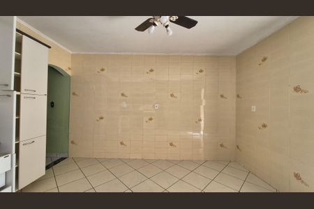 Casa para alugar com 166m², 3 quartos e 3 vagas Casa para alugar com 166m², 3 quartos e 3 vagasCozinha
