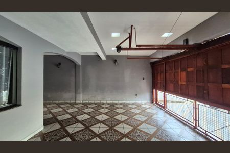 Casa para alugar com 166m², 3 quartos e 3 vagas Casa para alugar com 166m², 3 quartos e 3 vagasGaragem