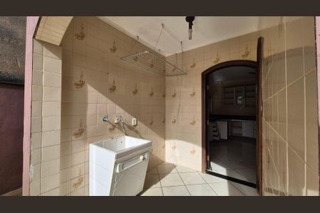 Casa para alugar com 166m², 3 quartos e 3 vagas Casa para alugar com 166m², 3 quartos e 3 vagasArea de serviço