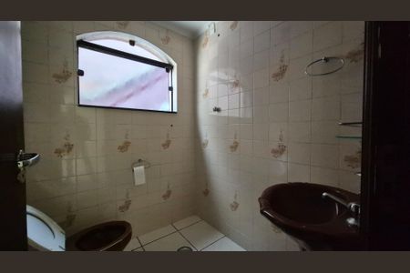 Casa para alugar com 166m², 3 quartos e 3 vagas Casa para alugar com 166m², 3 quartos e 3 vagasLavabo