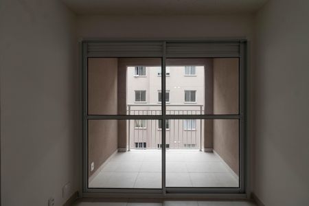 Sala de apartamento para alugar com 2 quartos, 34m² em Parque Industrial Tomas Edson, São Paulo