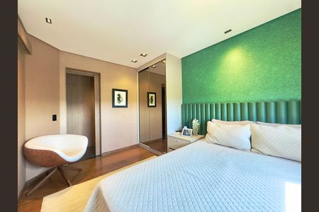 Apartamento à venda com 360m², 5 quartos e 4 vagasSuíte 3