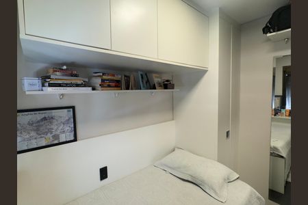 Apartamento à venda com 360m², 5 quartos e 4 vagasQuarto 2