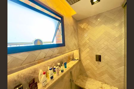 Apartamento à venda com 360m², 5 quartos e 4 vagasBanheiro da Suíte 1