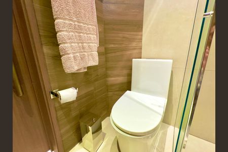 Apartamento à venda com 360m², 5 quartos e 4 vagasBanheiro social 2