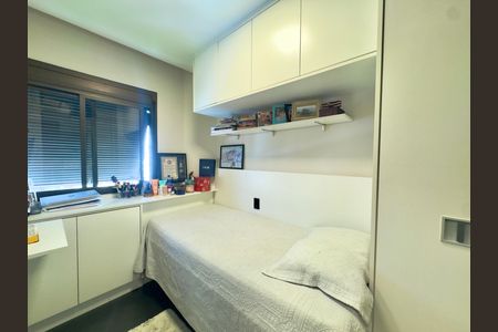 Apartamento à venda com 360m², 5 quartos e 4 vagasQuarto 2