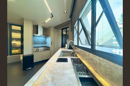 Apartamento à venda com 360m², 5 quartos e 4 vagasCozinha